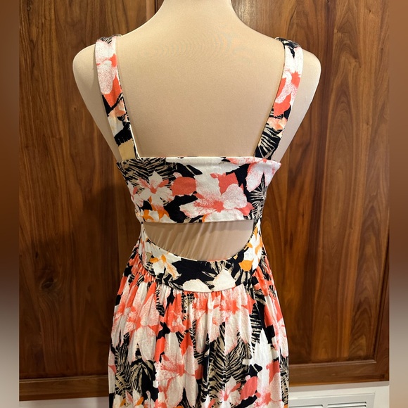 NWOT Tropical Guess by George Marciano Floral Maxi Dress peekaboo backside XS/S - Picture 6 of 7